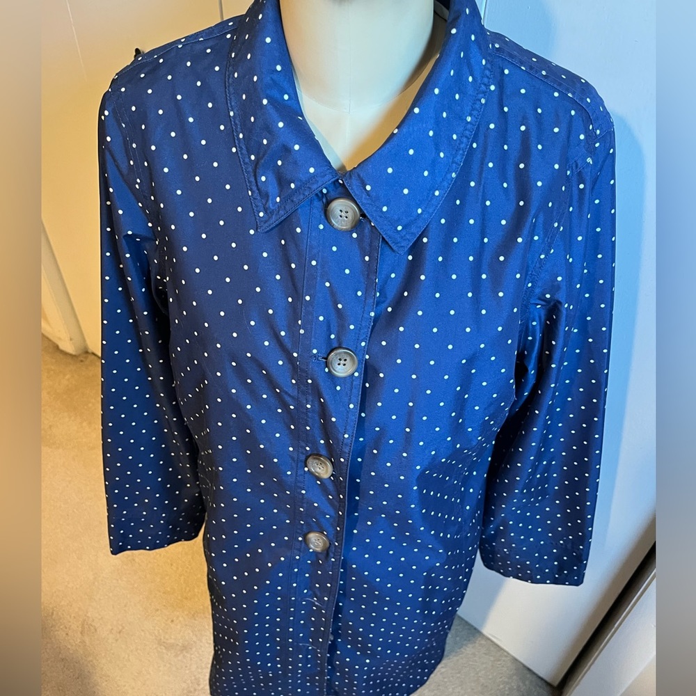 Lands End Blue Polka Dot Trench Coat Fully lined in Green